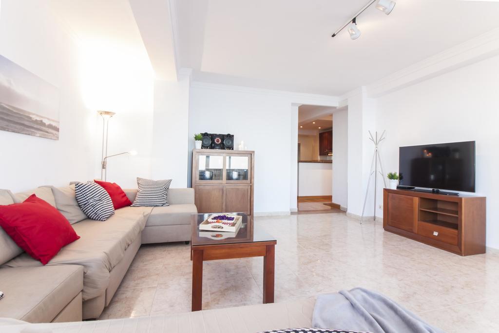 Malagueta 17 Freshapartments マラガ エクステリア 写真