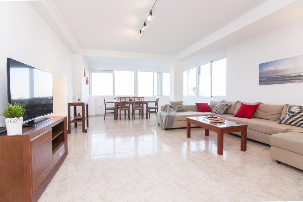 Malagueta 17 Freshapartments マラガ エクステリア 写真