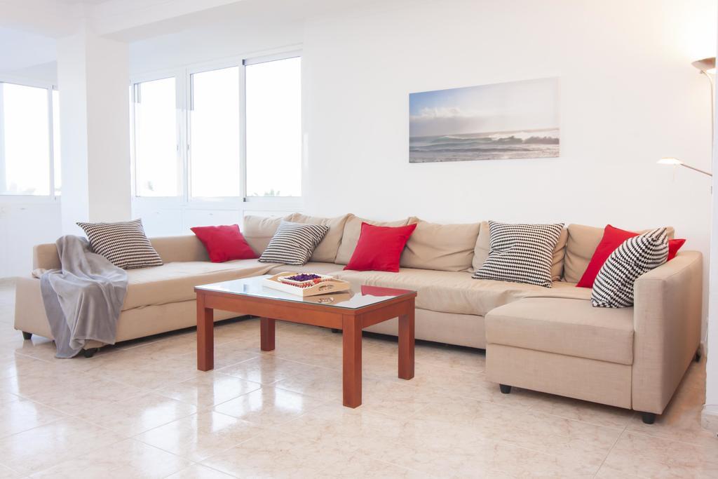 Malagueta 17 Freshapartments マラガ エクステリア 写真